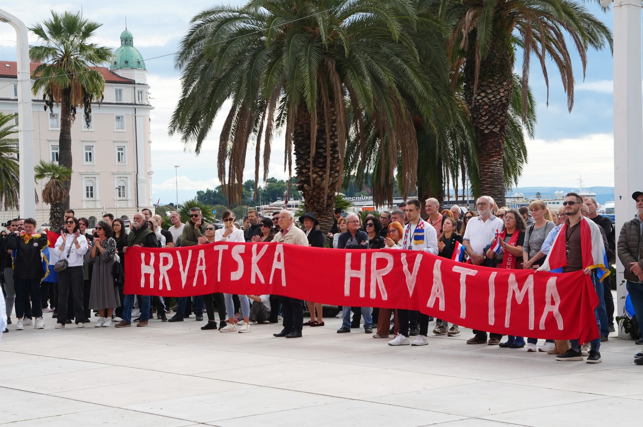 Protest in Split on the Riva 2